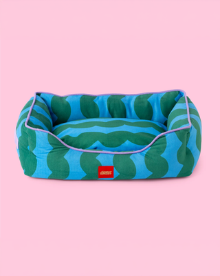 Wavy Stripe Basket Pet Bed