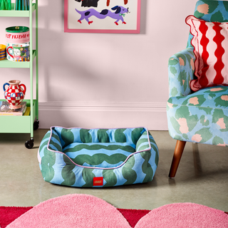 Wavy Stripe Basket Pet Bed