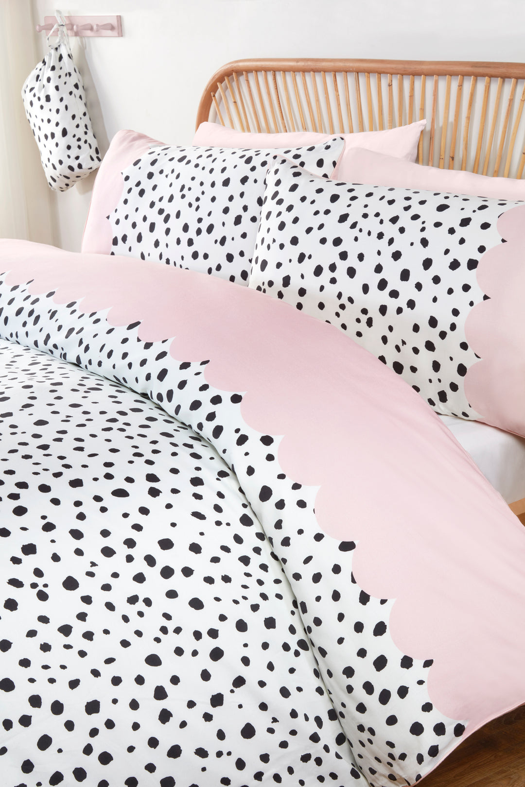 Dalmatian Bedding Set